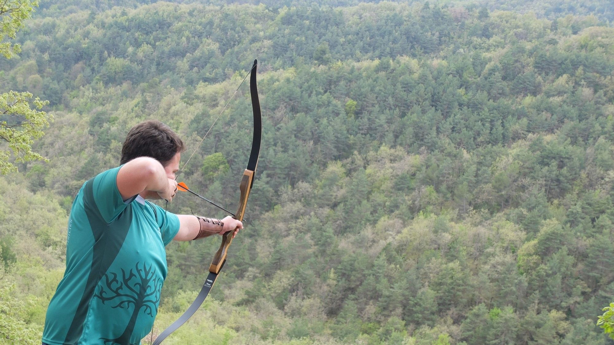 Clases de TIRO AL ARCO CON FLECHA para niños y adultos con AX Archery